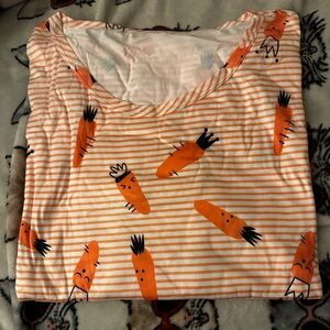 BN Saster Nightgown Shirt. Striped with Carrots Pyjamas. SHEIN 3 XL